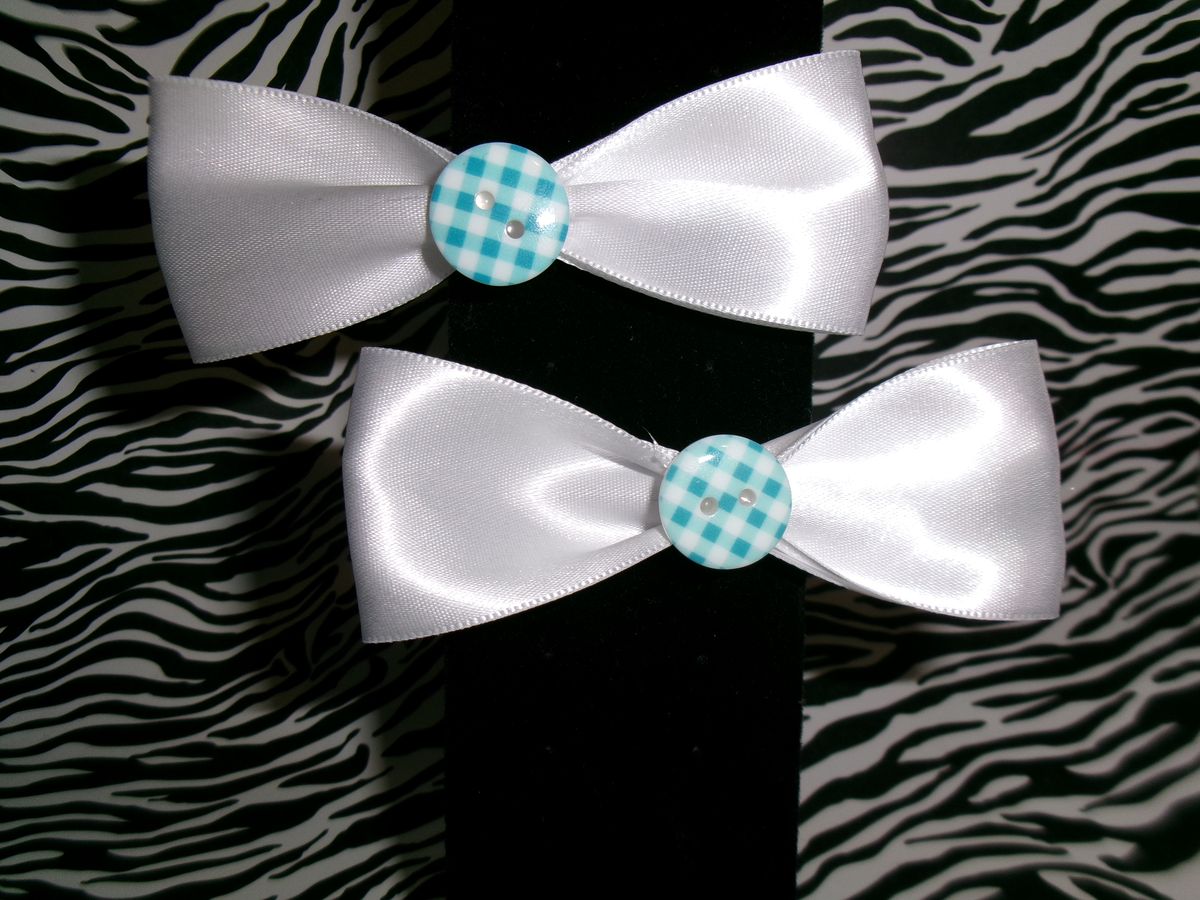 plaid button bow